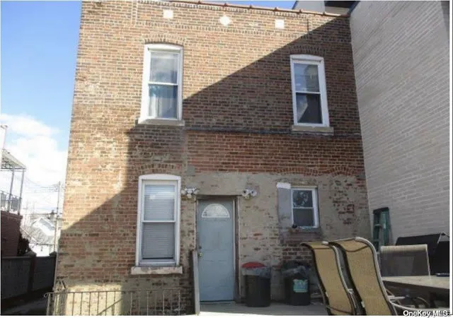 Photo 2 of Sale Pending at 43 14 21st Ave, Astoria, NY 11105 | MLS# L3548802 | Listing updated on 2024-12-04