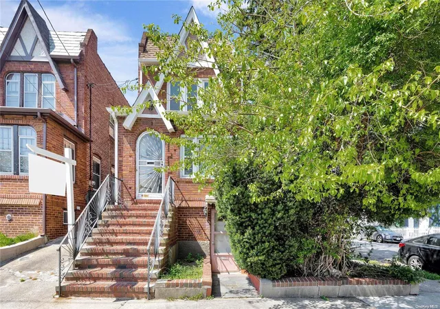 Photo 2 of Sale Pending at 115 17 Linden Blvd, South Ozone Park, NY 11420 | MLS# L3548957 | Listing updated on 2024-12-03
