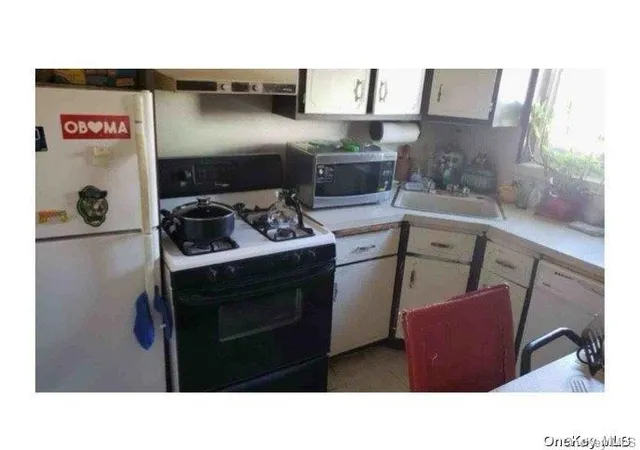 Listing Photo 5 - Condo for sale in building located at 226-37 Manor Rd, New York, NY 11427 - Unit #2714