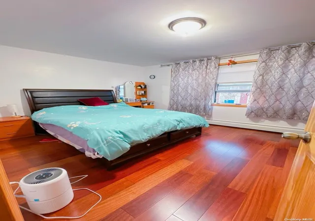 Photo 3 of Sale Pending at 159 08 59th Ave, Fresh Meadows, NY 11365 | MLS# L3549336 | Listing updated on 2024-12-03