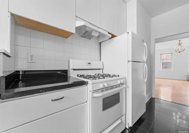 4th image of 59-11 Queens Blvd Owners Corp, New York, NY 11377