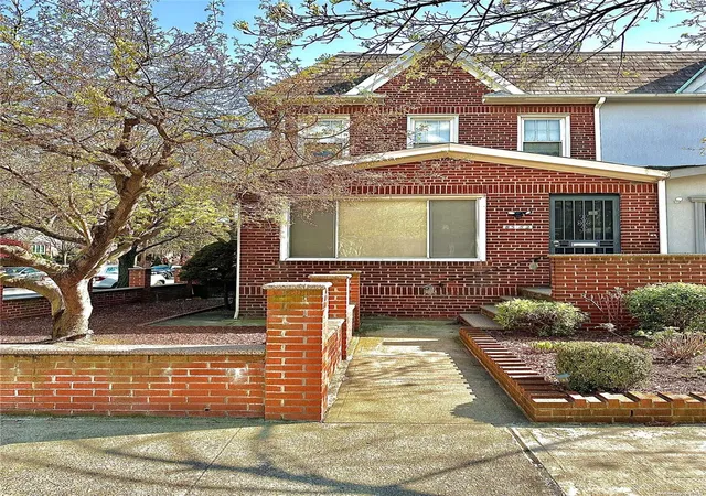 Photo 1 of Sale Pending at 85 62 67th Dr, Rego Park, NY 11374 | MLS# L3551832 | Listing updated on 2024-12-03