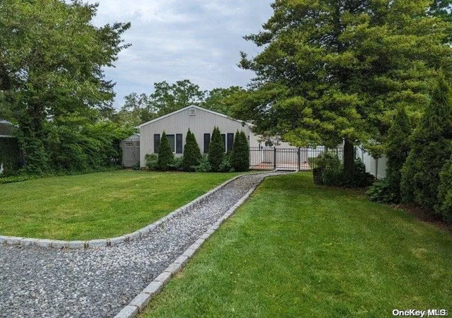 2nd image of 9 Hamilton Ave, North Babylon, NY 11703 | MLS# L3553649