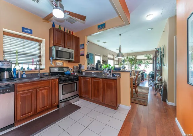 Photo 4 of Sale Pending at 70-05 Catamaran Way, Arverne, NY 11692 | MLS# L3554068 | Listing updated on 2024-12-04