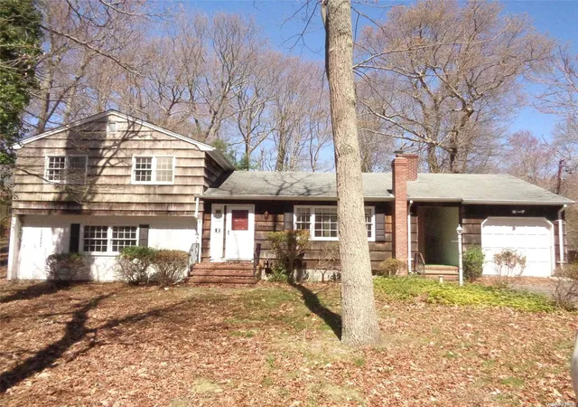 1st image of 18 Howard St, Wading River, NY 11792 | MLS# L3554211
