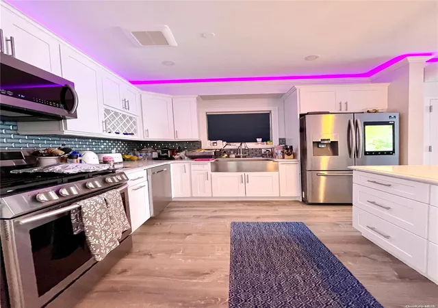 Listing Photo 4 - Condo for sale in building located at 63-16 Forest Ave, New York, NY 11385 - Unit #1B