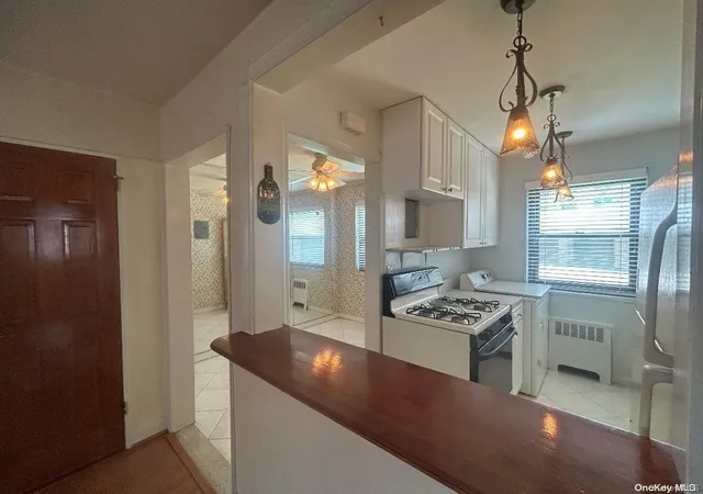 Photo 2 of Sale Pending at 17 45 160th St #5-65, Whitestone, NY 11357 | MLS# L3556323 | Listing updated on 2025-01-10