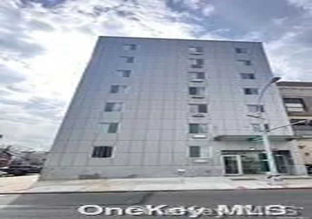 1st image of 64-26 Queens Blvd #5B, New York, NY 11377 | MLS# L3556517