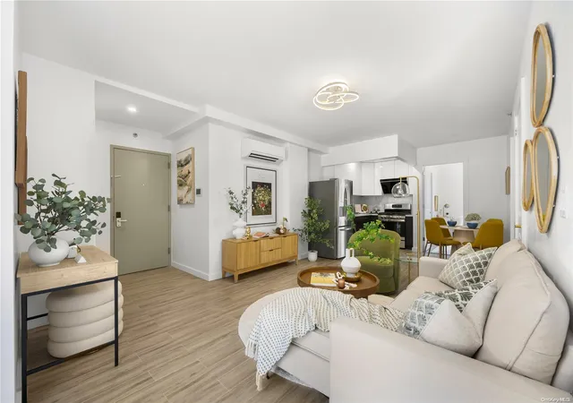 3rd image of 70-65 Queens Blvd #1A, Woodside, NY 11377 | MLS# L3556853