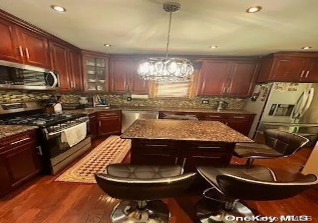 Photo 3 of Sale Pending at 114-09 127Th St, South Ozone Park, NY 11420 | MLS# L3556875 | Listing updated on 2024-12-03