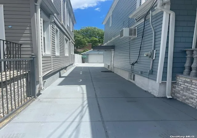 Photo 4 of Sale Pending at 114-09 127Th St, South Ozone Park, NY 11420 | MLS# L3556875 | Listing updated on 2024-12-03