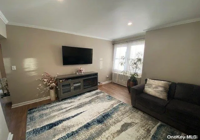 5th image of 149 Smith St, Hempstead, NY 11550