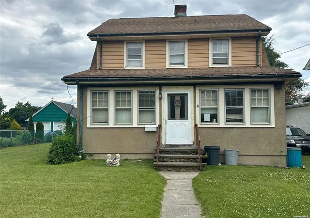 1st image of 7 Hayden Ave, North Hempstead, NY 11024 | MLS# L3558790