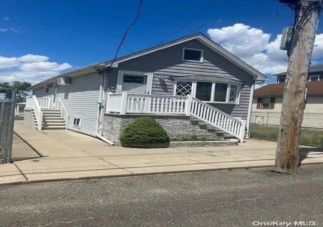 2nd image of 99 71 163 Rd, Howard Beach, NY 11414 | MLS# L3562033
