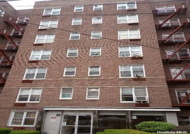 1st image of 63 45 Saunders St #5G, Rego Park, NY 11374 | MLS# L3563192