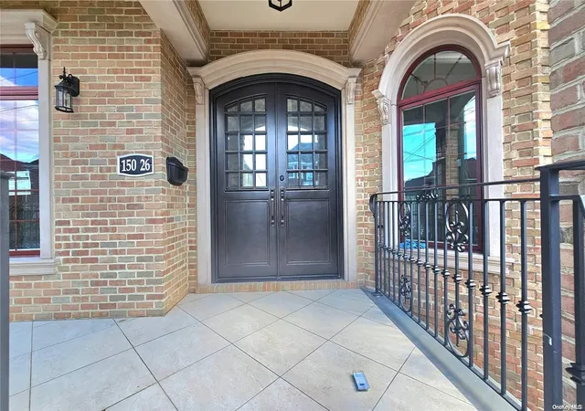 Photo 2 of Sale Pending at 150 26 Sullivan Dr, Whitestone, NY 11357 | MLS# L3563235 | Listing updated on 2026-07-22