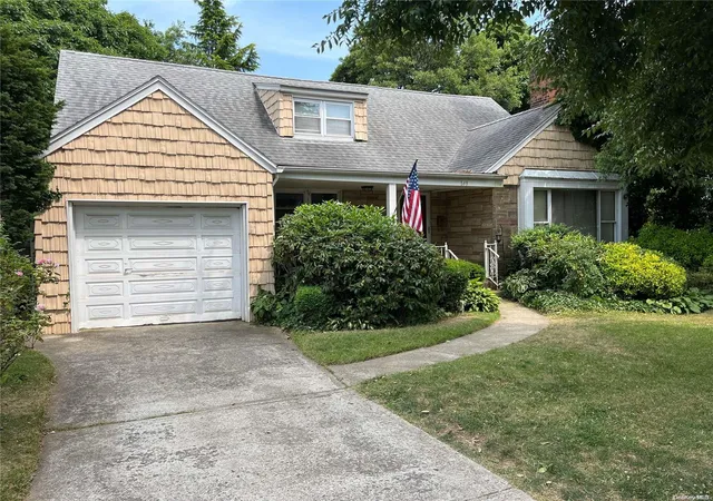 1st image of 169 Patton Blvd, New Hyde Park, NY 11040 | MLS# L3563781