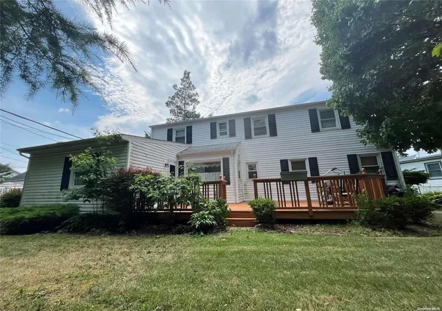 2nd image of 169 Patton Blvd, New Hyde Park, NY 11040 | MLS# L3563781