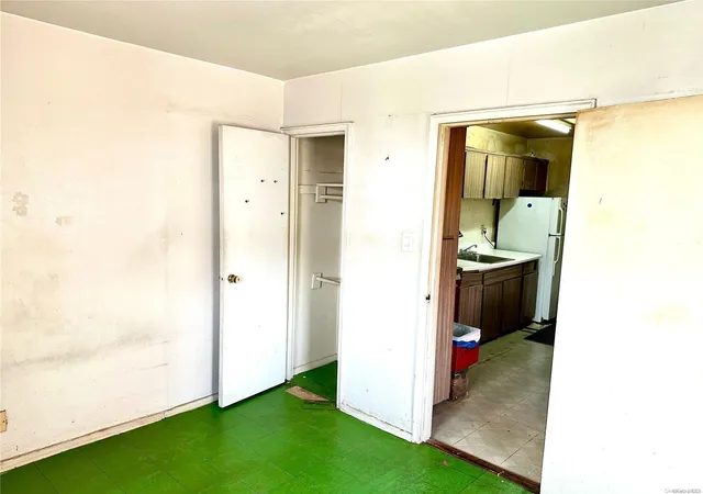 5th image of 67-50 Thornton Pl #4D, Forest Hills, NY 11375 | MLS# L3564241