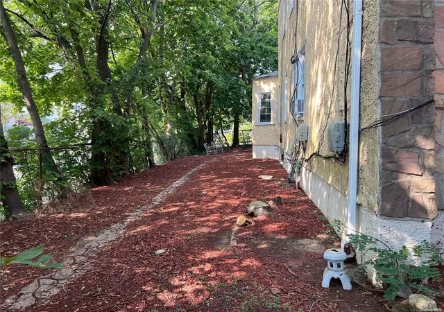 Photo 3 of Sale Pending at 233-01 Mentone Ave, Rosedale, NY 11422 | MLS# L3566067 | Listing updated on 2026-01-02