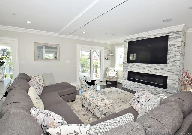 5th image of 46 E Fulton St, Long Beach, NY 11561 | MLS# L3568772