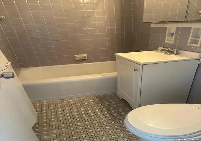 12th image of 97 10 62 Dr #4M, Rego Park, NY 11374 | MLS# L3569594