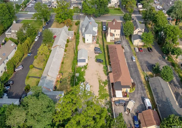 5th image of 38 Park Ave, Amityville, NY 11701 | MLS# L3570613