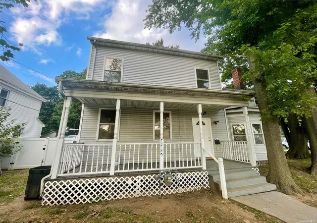 Photo 2 of Sale Pending at 142 Henry St, Hempstead, NY 11550 | MLS# L3571018 | Listing updated on 2024-12-12