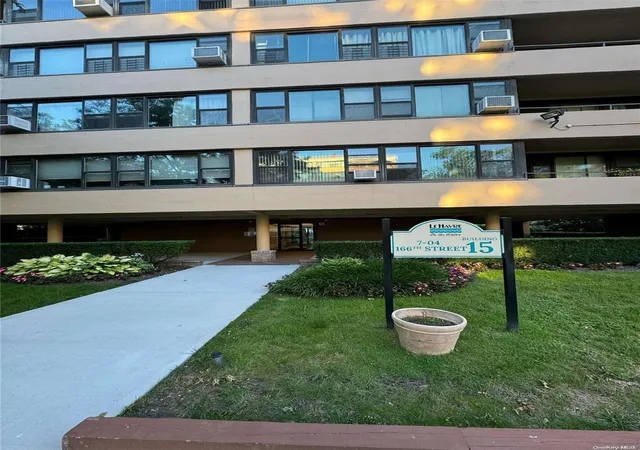 Listing Photo 5 - Condo for sale in building located at 7-04 166Th St, Beechhurst, NY 11357 - Unit #6D