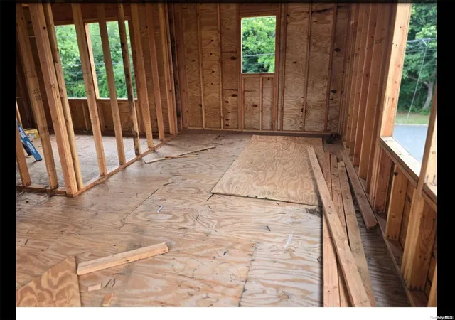 5th image of 140 Floyd St, Brentwood, NY 11717 | MLS# L3576009