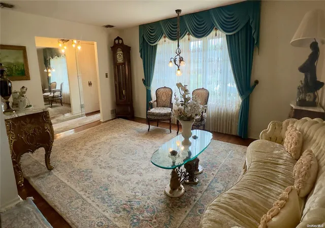 Photo 3 of Sale Pending at 226 35 76th Rd, Oakland Gardens, NY 11364 | MLS# L3576333 | Listing updated on 2024-12-03