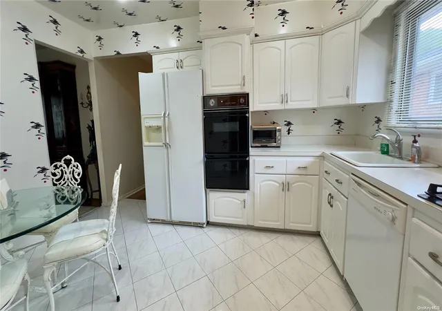 Photo 4 of Sale Pending at 226-35 76Th Rd, Oakland Gardens, NY 11364 | MLS# L3576333 | Listing updated on 2024-12-03