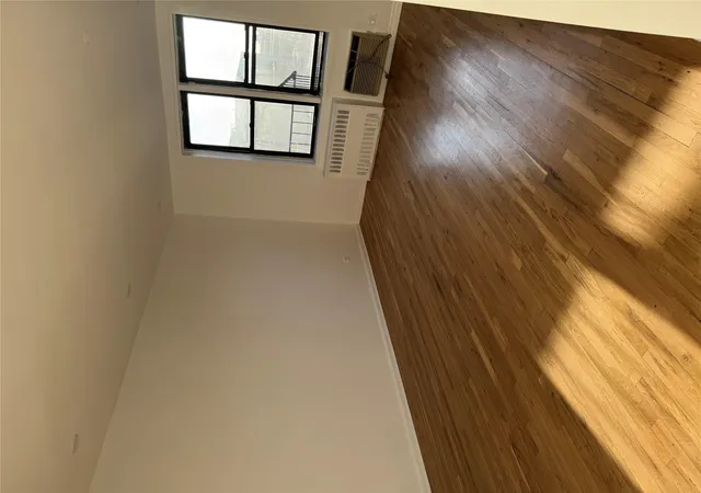 18th image of 65 50 Wetherole St #5V, Rego Park, NY 11374 | MLS# L3576470