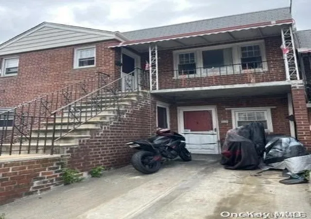 Photo 2 of Sale Pending at 52 14 69th Street, Maspeth, NY 11378 | MLS# L3577057 | Listing updated on 2024-12-04