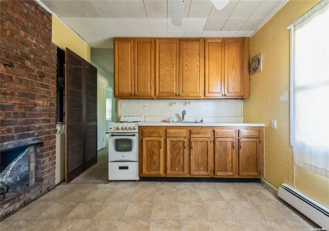 5th image of 48 Bloomingdale Rd, Levittown, NY 11756 | MLS# L3578115