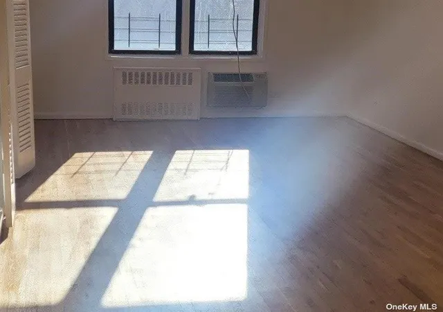 3rd image of 65-50 Wetherole St #2D, Rego Park, NY 11374 | MLS# L3578419