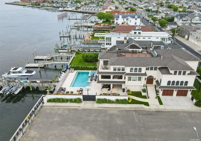 2nd image of 853 W Park Ave, Long Beach, NY 11561 | MLS# L3578465