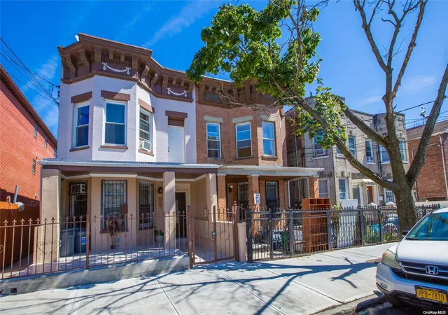 Photo 4 of Sale Pending at 32-45 105Th St, East Elmhurst, NY 11369 | MLS# L3578650 | Listing updated on 2024-12-03