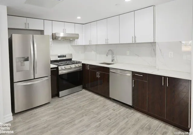 3rd image of 65-18 Austin St, New York, NY 11374