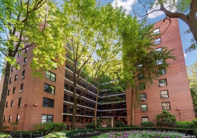 1st image of 35 31 85th St #2L, Jackson Heights, NY 11372 | MLS# L3580518