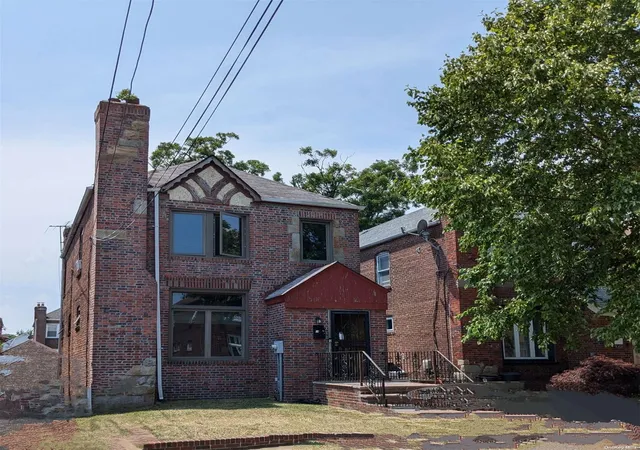 1st image of 119 48 178th St, New York, NY 11434 | MLS# L3581505