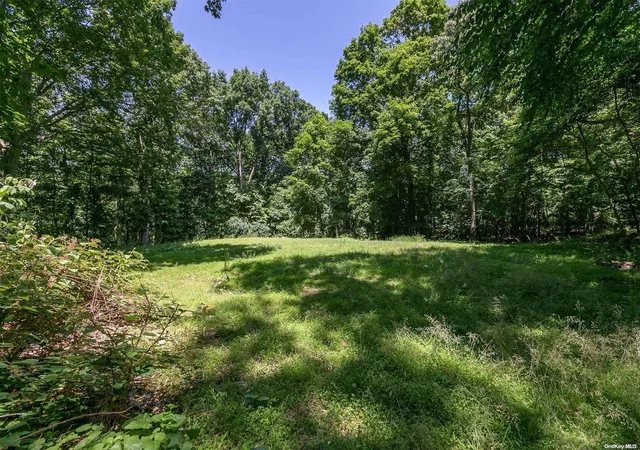 1st image of 5 Hawks Nest, Saint James, NY 11780 | MLS# L3581652