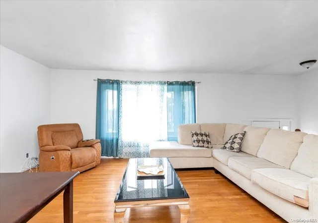 2nd image of 15 03 Dunbar St, Far Rockaway, NY 11691 | MLS# L3581862