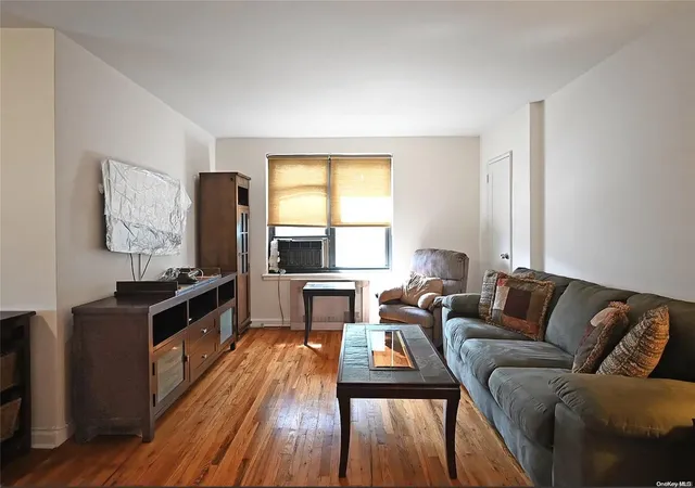 Photo 2 of Sale Pending at 3639 171 #26, Flushing, NY 11358 | MLS# L3582707 | Listing updated on 2024-12-03