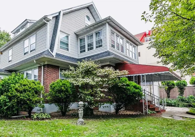 1st image of 33 02 Parsons Blvd, Whitestone, NY 11357 | MLS# L3582810