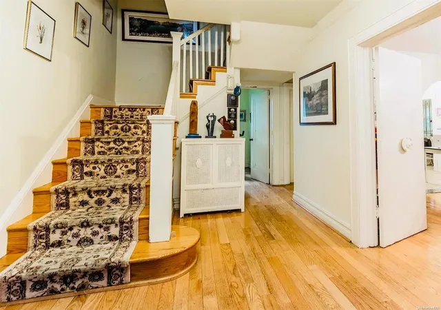 4th image of 33-02 Parsons Blvd, Whitestone, NY 11357 | MLS# L3582810