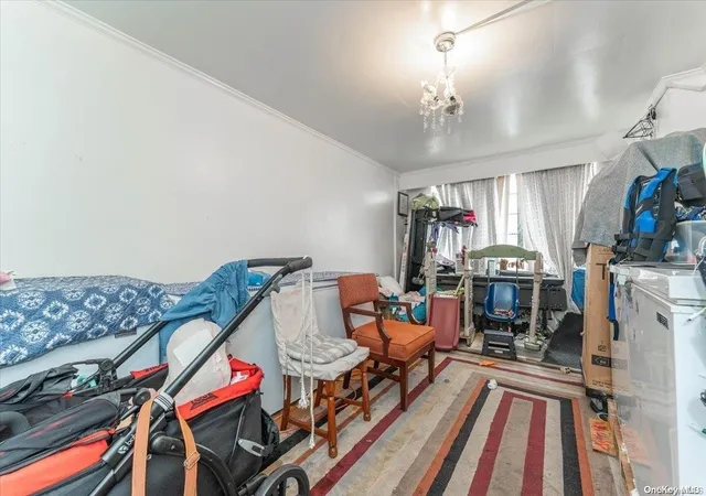Photo 4 of Sale Pending at 132-25 Avery Ave, Flushing, NY 11355 | MLS# L3585563 | Listing updated on 2024-12-04