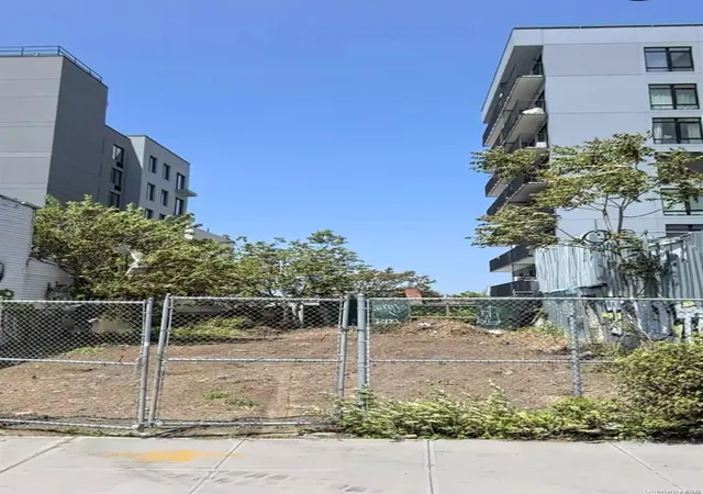 2nd image of 1905 A Atlantic Ave #A, New York, NY 11233 | MLS# L3585601