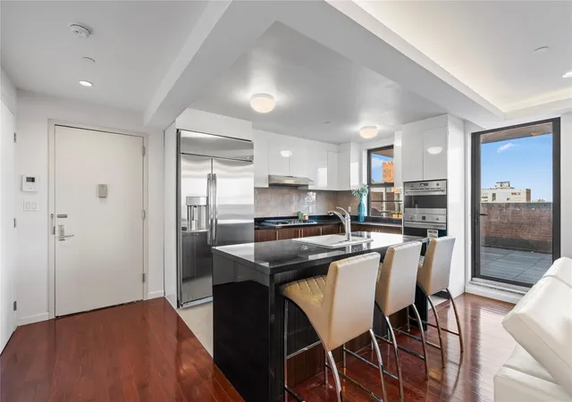 Listing Photo 5 - Condo for sale in building located at 136-46 41St Ave, New York, NY 11355 - Unit #6A