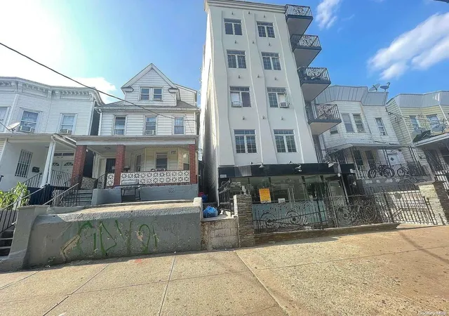 3rd image of 104-61 Roosevelt Ave, Corona, NY 11368 | MLS# L3586424